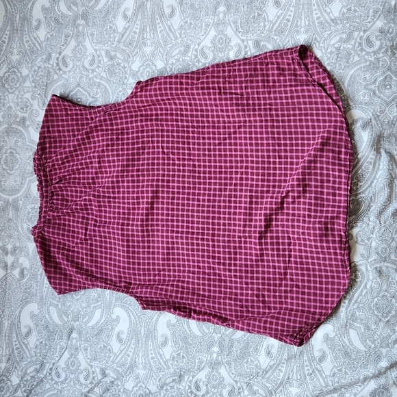 Old Navy button-up blouse, size medium - Picture 2 of 3